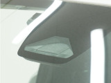 ◆衝突軽減ブレーキ(CMBS)◆システムが先行車や歩行者を検知。衝突するおそれがある場合、音とディスプレー表示で警告。さらに接近した場合はブレーキングを行い、衝突回避・被害軽減を支援します。