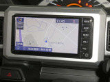 【7インチ純正ナビ】純正ナビを装備。タッチパネル式で使いやすく、詳細地図により目的地をピンポイントで設定できます。初めての道でも迷いにくく、ロングドライブも快適ですよ♪
