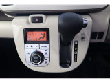 オートエアコンで快適な車内温度をキープ