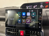 しかもディスプレイオーディオ♪見た目もスマートで操作も簡単。車内の快適さがグッと上がるので、ぜひ一度使ってみてください