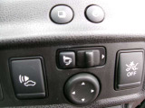 ドアミラーの鏡面の調節、格納は運転席からすべて操作できます!