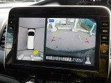 後部座席を倒せば広々とした空間が出来上がります!大きなお荷物もたくさん積むことが可能です!