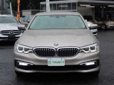 BMW在庫保有台数常時100台以上!ご来店の際はBMW本店(厚木市下荻野140-1)にご来店ください!弊社自慢の全天候型ショールーム!BMW在庫保有台数常時100台以上ございます!