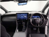 オシャレなインテリアで運転する気分も盛り上がりますよね^^
