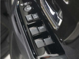 ◆パワーウィンドウスイッチ◆運転席から全席の窓の開閉操作を行うことが出来いつでも換気ができます!