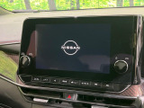 【9型ディスプレイオーディオ】お手持ちのスマートフォンとの連携で、ナビや音楽再生など各種アプリを使用可能。スマホに近い感覚でお使いいただけます♪