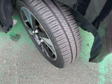タイヤの状態・残り溝です。