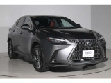 レクサスの厳しい基準とは、まず修復歴の車はございません。初年度7年未満、10万キロ未満など90項目にも及ぶチェックを行い、その基準をクリアした上質なお車だけを展示しております。