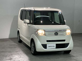 後部座席も足元広々とお座り頂けます。