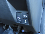 フロントパーキングセンサー:車庫入れや縦列駐車などに便利なサポートアイテム搭載です。