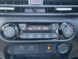 運転席・助手席シートヒーター付きです。
