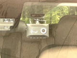 【ドライブレコーダー】ドライブレコーダー装備!走行中はもちろん、あおり運転や事故に遭遇した際、映像で記録し、万一のリスクに備えます。※記録用SDカードはお客様ご自身でご準備いただく必要があります。