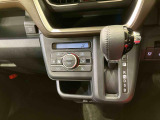 納車前にはプロのメカニックが、各部の点検を行います。ディーラーにしか出来ない品質、そしてサービスできっと満足していただけると思います!
