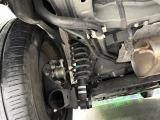 お車を安心してお乗りいただく為には、足回りの定期点検が欠かせません。サービスサポート(有償保証)では無料点検もご提供しており、安心のカーライフをお過ごしいただけるサポート体制が整っています。