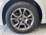 ご覧いただきありがとうございます。当店はショールーム内と屋外展示場に選りすぐりのFIAT・ABARTH・Alfaromeoの正規認定中古車を展示しており、在庫車両はできる限り多く撮影、掲載してご案内しております。