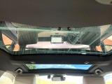 【パノラマルーフ】大型のガラスルーフ搭載で車内の解放感が一気にアップ!開放的なドライブをお楽しみいただけます。