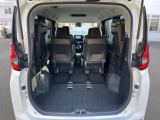 後ろも広々としていますよ!色々な用途でアレンジ出来ちゃいます!! お車によってはフラットになります!