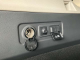 ラゲッジスにも電極ソケットと100Vコンセント