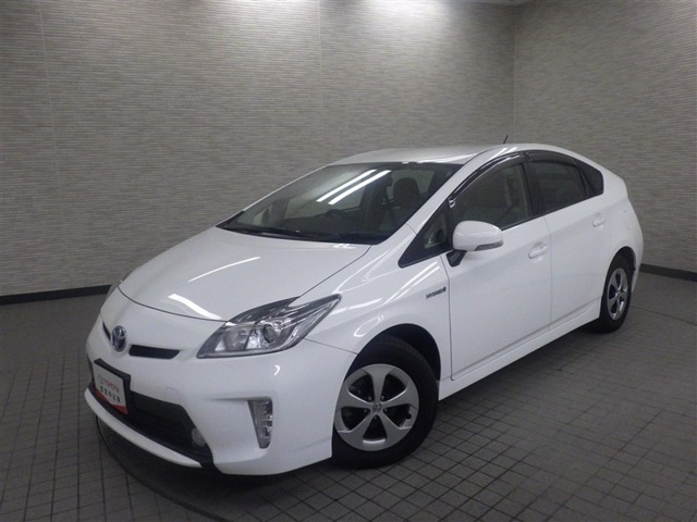 プリウス 1.8 S