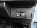 先進技術によってさらに進化した【スマートアシスト】が毎日の運転で感じる不安や緊張を減らし、ヒヤッとするシ-ンを未然に防ぐためにサポ-トします!