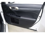 運転席ドアトリムの画像です