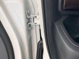 豊富に在庫を取り揃えています。 軽自動車からミニバン、セダン、SUV、話題のハイブリッド車などなど続々入荷中です!