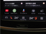 フロントシートには、シートヒーター&シートエアコンに加え、ステアリングホイール・ヒーターも装備。厳寒の地、北欧スウェーデン発祥のブランドならではのアイテムです。シートヒーターは後席にも装備しています。