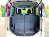 普段のお買い物や通勤、送迎等に十分な荷室スペースを確保しております。セカンドシートを倒すと、大きな荷物の積載も可能です♪