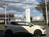 東北最大級の輸入車専門大型展示場! 展示場に無いお車も全国よりお探しいたします。