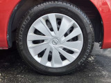 純正ホイールキャップ付です    タイヤサイズは155/65R14