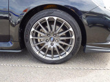 225/45R18