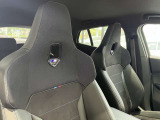 【お車の品質について】内外装の状態をより詳しくお伝えするため第三者機関《AIS》による公平かつ厳正な検査を実施いたします。お車の状態を数値化した車両評価証もご覧頂けます。※検査待ちの場合もございます。