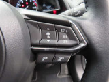前車追従機能付きのレーダークルーズを備えています。自動で車間距離を調整してくれますので、アクセル操作の疲労軽減に繋がります。特に長距離を運転される方にはお奨めです☆