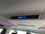後部座席にもエアコンがあります。USBも付いていますので携帯の充電もばっちり!車内で後ろの人も快適に過ごすことが出来ます!