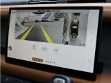 3Dサラウンドカメラを搭載し、車両を上方から見下ろしたような映像など、周囲の状況を視覚的に確認できます。