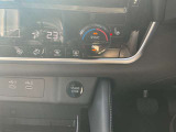 シートヒーター付いています(運転席)。