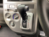 【コーティング/ガードコスメSP】好評のコーティング施工で愛車のボディをケアしませんか?紫外線や酸性雨等の劣化によって塗装面の光沢の消失や塗装の剥離を防ぎます!