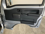延長保証につきましてはお求めいただく車両によって保証料が異なりますので、当店スタッフまでお気軽にお問い合わせくださいませ。