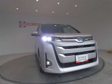LEDヘッドライトです。デザイン性がよくとても明るいので、夜間の走行や悪天候でも安心です。しかも長寿命!