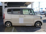 運転席に座ったときの目線がより高い分、前を見通しやすく、ゆとりをもって運転できます。