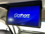 【後席用プルダウンモニター】後ろに乗車している人を飽きさせません♪ テレビやDVDビデオを見ながら楽しいドライブを♪使わない時は格納できますので、ジャマになる事もありません♪