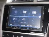 ナビゲーションは純正8インチメモリーナビ(VXM-185VFEi)を装着しております。AM、FM、CD、DVD再生、Bluetooth、音楽録音再生、フルセグTVがご使用いただけます。