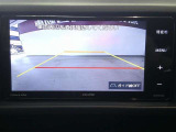 バックモニター付き。 車両後方の映像が画面に表示されるので、車庫入れが苦手な人も安心です。ただし、目視確認もお忘れなくお願いいたします。