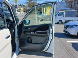 運転席側ドア。