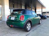 MINI NEXT 認定中古車では、選べる2つの保証プログラムや延長保証など、MINI NEXTオーナーの皆様に、より快適なMINIライフを楽しんでいただくためのユニークなサービスをご用意しております。