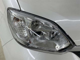 明るく省電力なLEDヘッドライト、印象的なデザインが輝きを放ちます。
