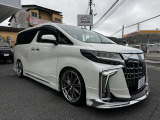 日本全国への納車も経験豊富な私たちにお任せ下さい!株ゼロと提携ネットワークと併せ、自社ローダーでの納車などもご自宅、またはご指定場所までOK!*引取りにご来店の際は、車検証登録済みでお渡しとなります。