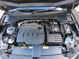 2000cc、直列4気筒DOHC16バルブICディーゼルターボエンジン