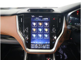 11.6インチの縦型ディスプレイに、ナビゲーション機能をはじめ、エンターテインメント、車両情報、エアコン操作、各種設定などを集約。タブレットのような感覚で、直感的に操作できます。
