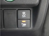 ◆VSA◆横滑り防止装置が装備されています。コーナーリング時の横すべりを抑える機能と、車両の急激な挙動変化を抑える機能で、安定した走行を実現しています。運転に安心とゆとりが出来ます。